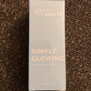 Glow on 5th Beauty Simply Glowing